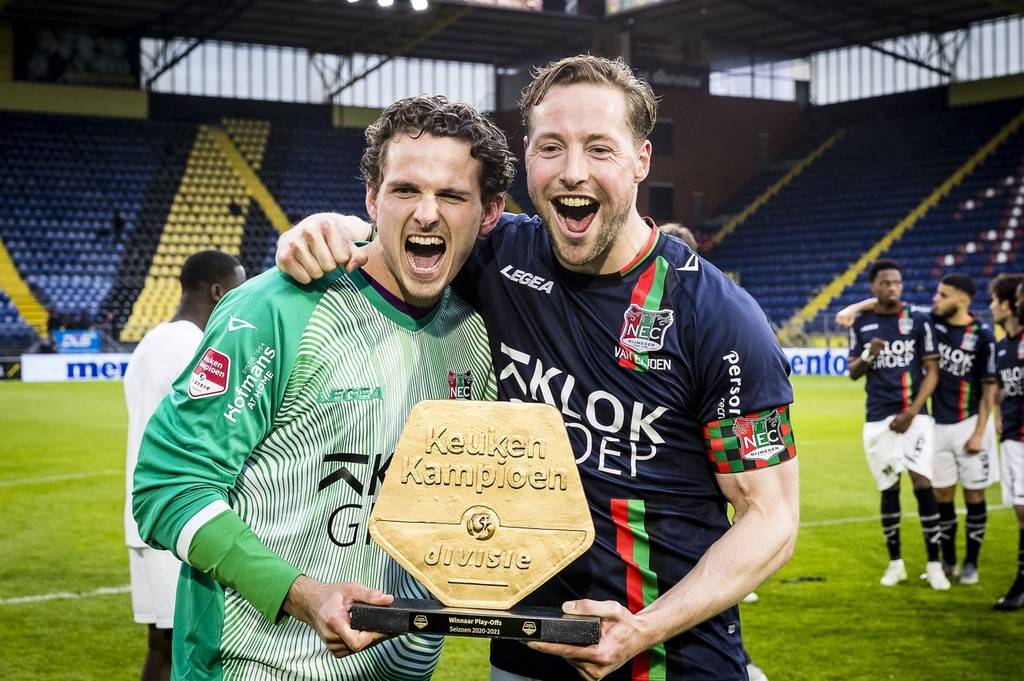 在如今激烈 在如今激烈