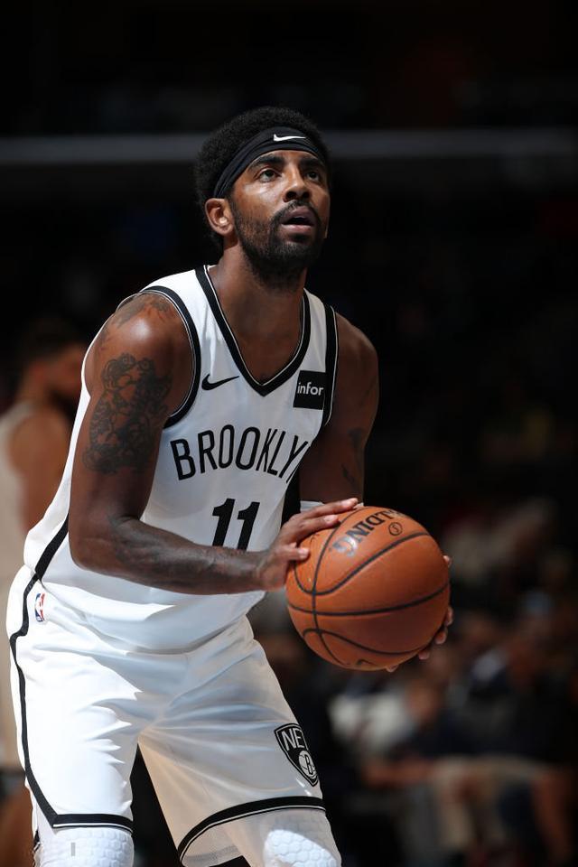 调整站位 调整站位