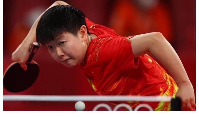 长期跟随球 长期跟随球