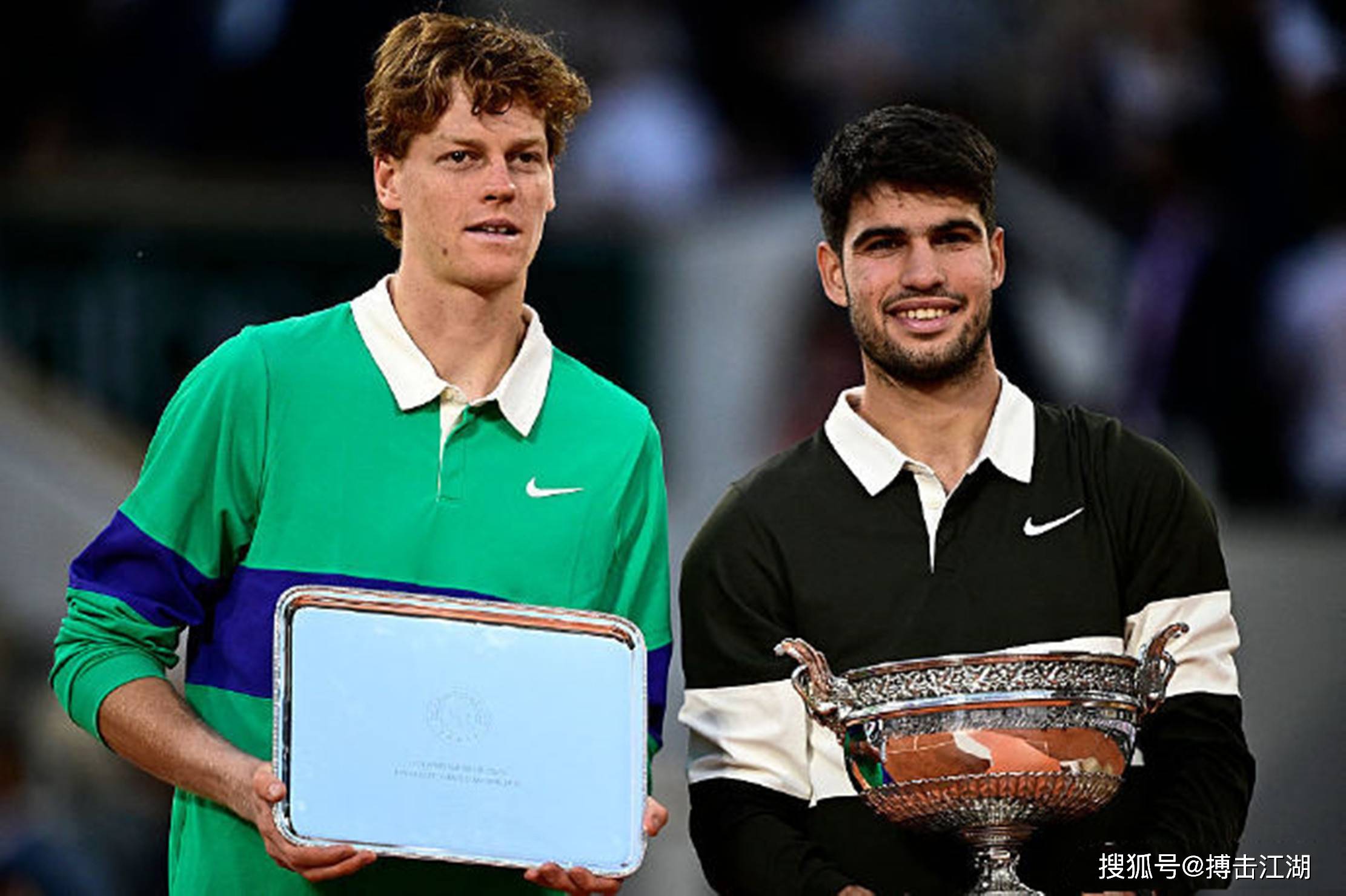 中经历了许 中经历了许