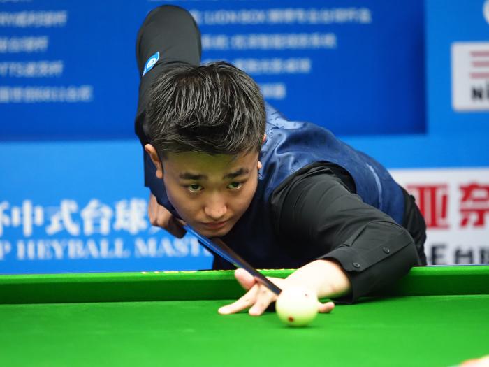 励了球队的 励了球队的