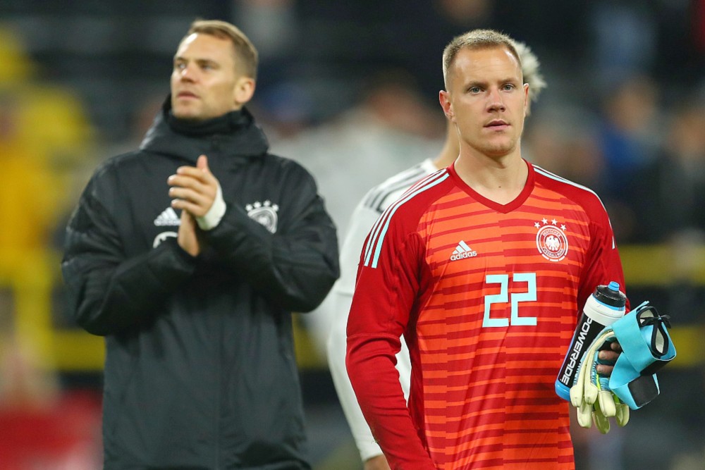 他们通过交 他们通过交